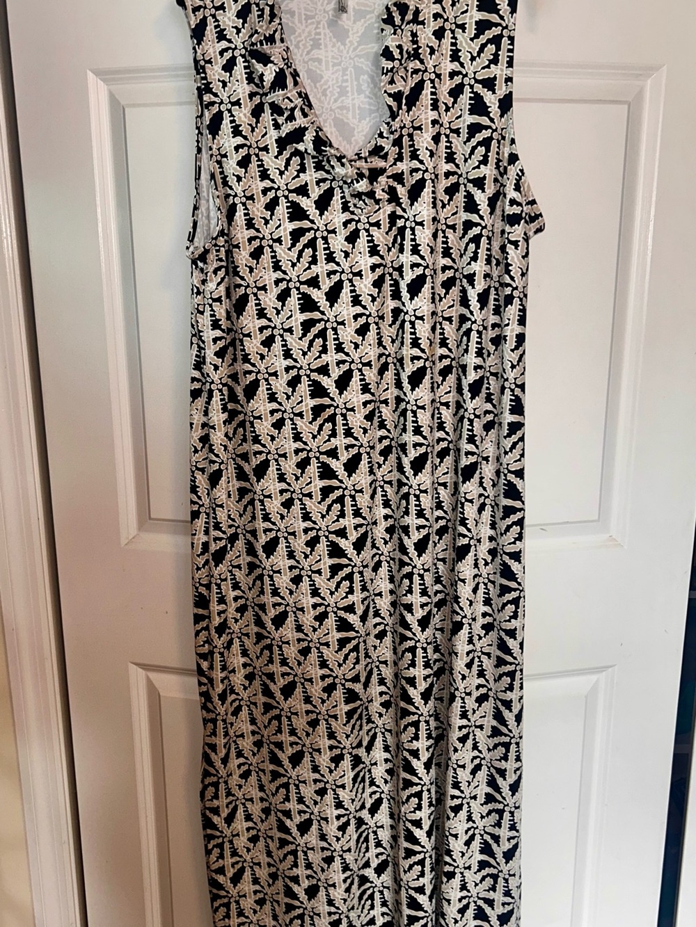 Lulu-B Black Maxi Dress with White Leaf Motif